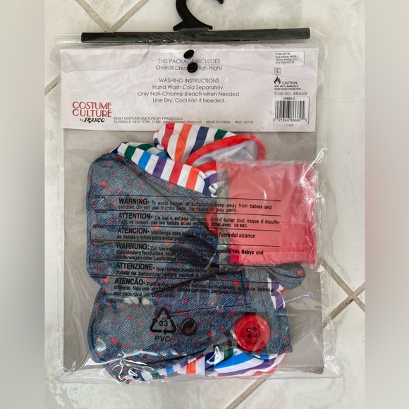 Women’s Chucky Costume New - Picture 2 of 2